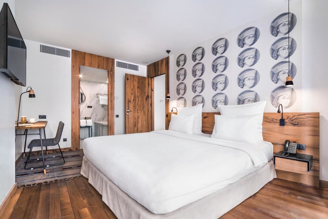 Отель Shota @ Rustaveli Boutique Hotel Тбилиси-4