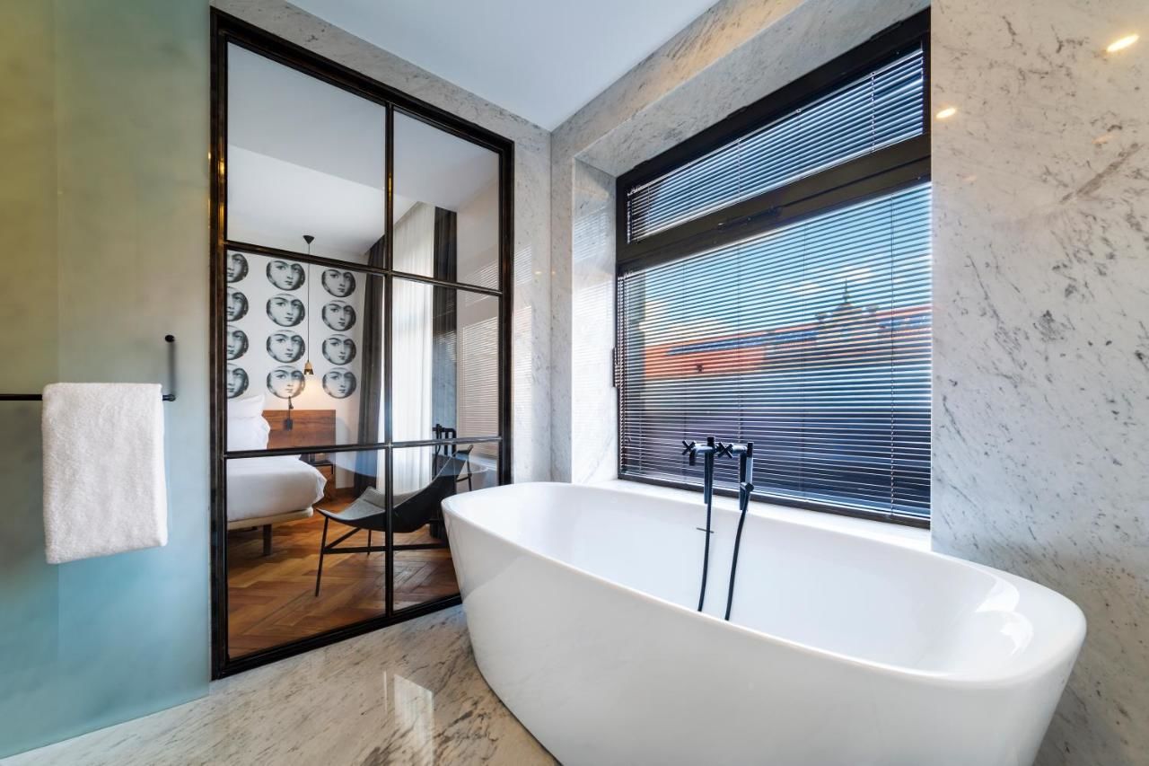 Отель Shota @ Rustaveli Boutique Hotel Тбилиси-7