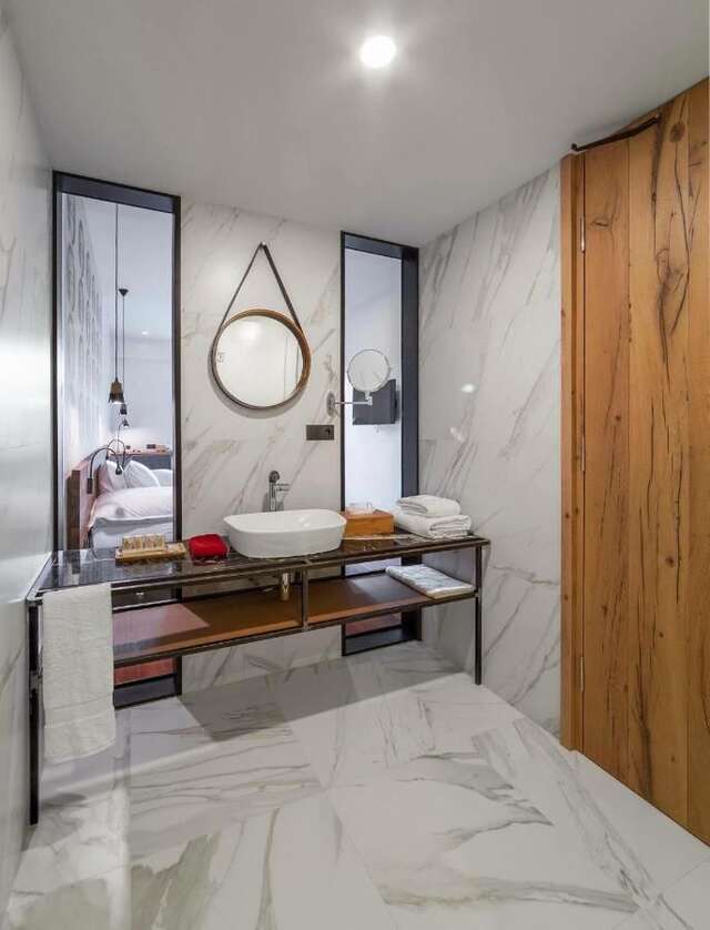 Отель Shota @ Rustaveli Boutique Hotel Тбилиси-35