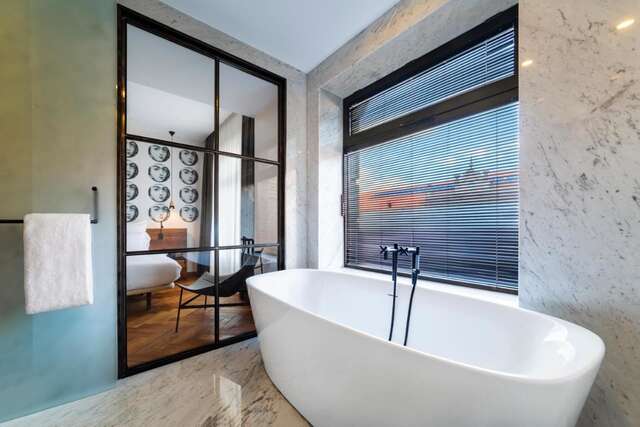 Отель Shota @ Rustaveli Boutique Hotel Тбилиси-6